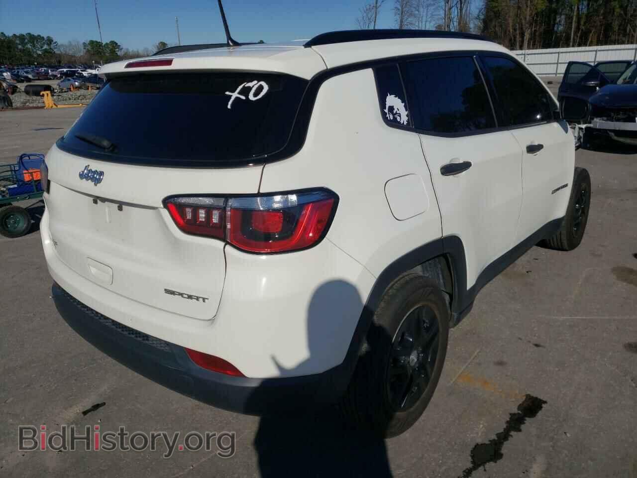 2018 JEEP COMPASS - VIN: 3C4NJCAB5JT471490 - Фото 4