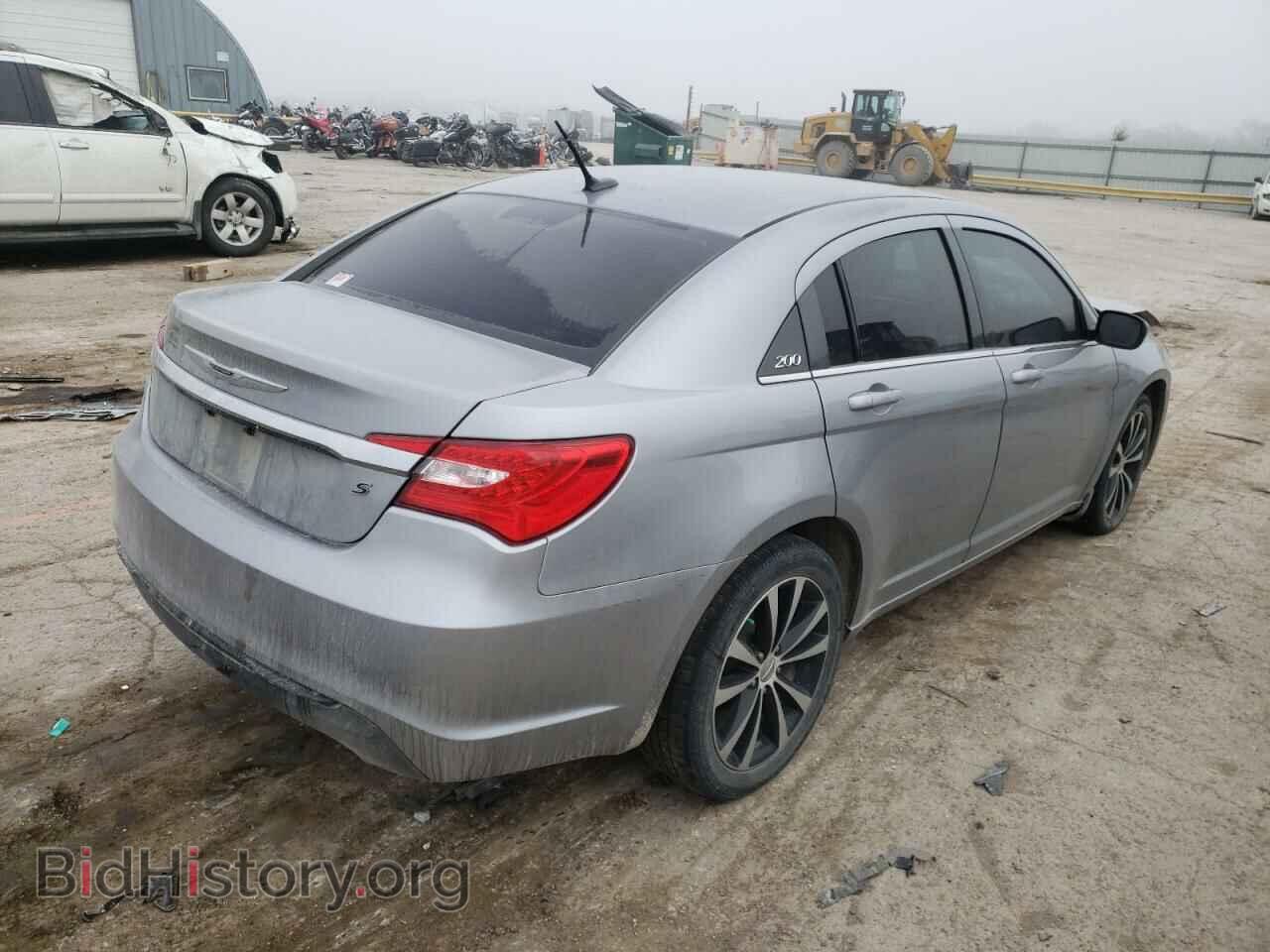 2013 CHRYSLER 200 - VIN: 1C3CCBBG0DN737321 - Photo 4