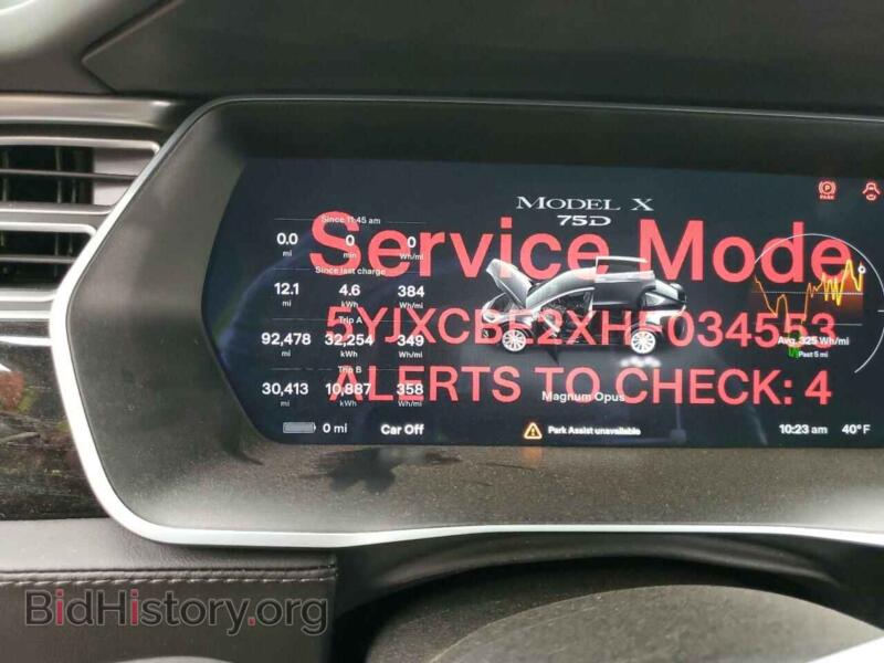 2017 Tesla MODEL X (VIN 5YJXCBE2XHF034553) — photo 9 of 12