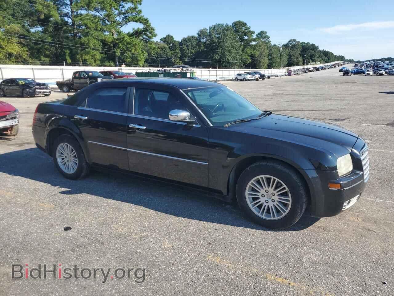 2010 CHRYSLER 300 - VIN: 2C3CA5CV7AH325177 - Фото 4