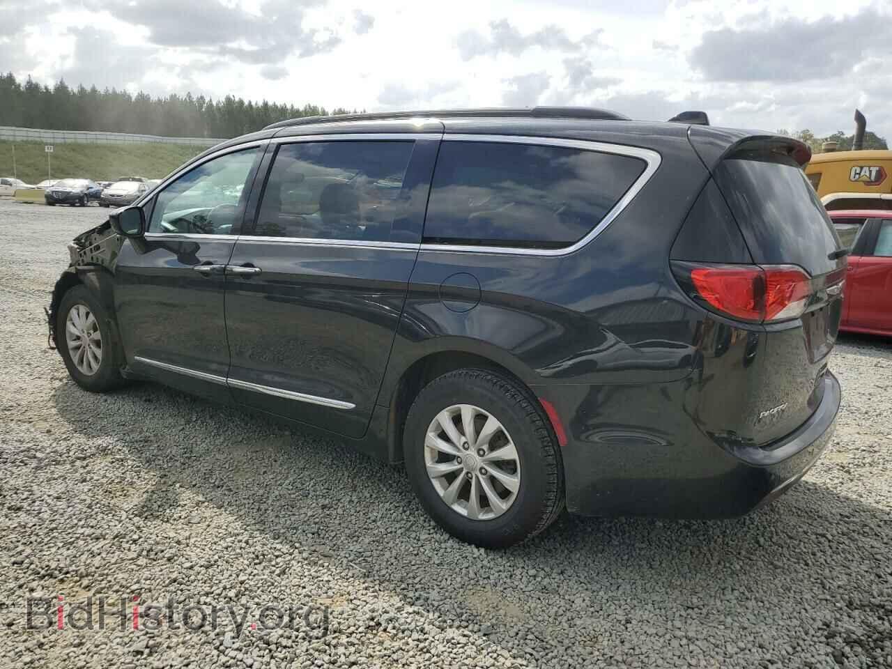 2017 CHRYSLER PACIFICA - VIN: 2C4RC1BG8HR635144 - Photo 2