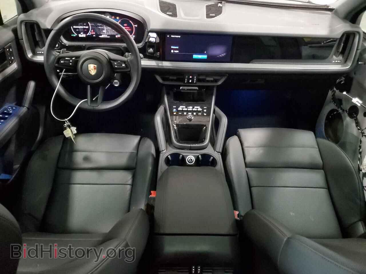 2024 PORSCHE CAYENNE - VIN: WP1AA2AY8RDA00351 - Photo 8