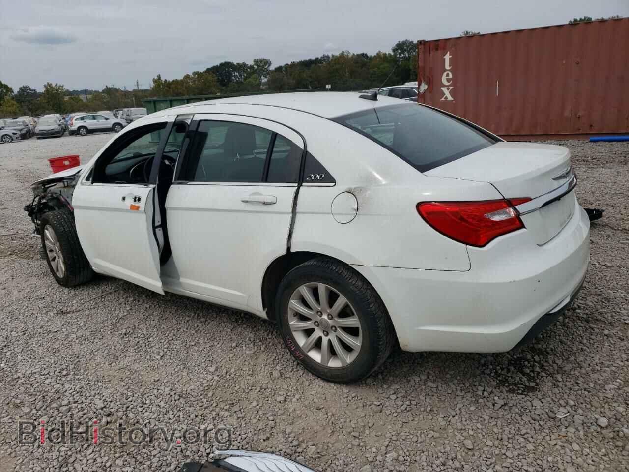 2014 CHRYSLER 200 - VIN: 1C3CCBBB4EN178572 - Фото 2