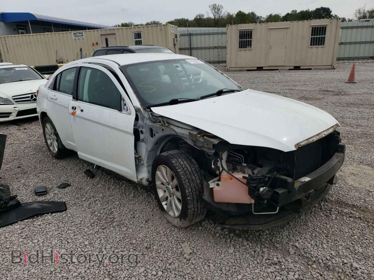 2014 CHRYSLER 200 - VIN: 1C3CCBBB4EN178572 - Фото 4