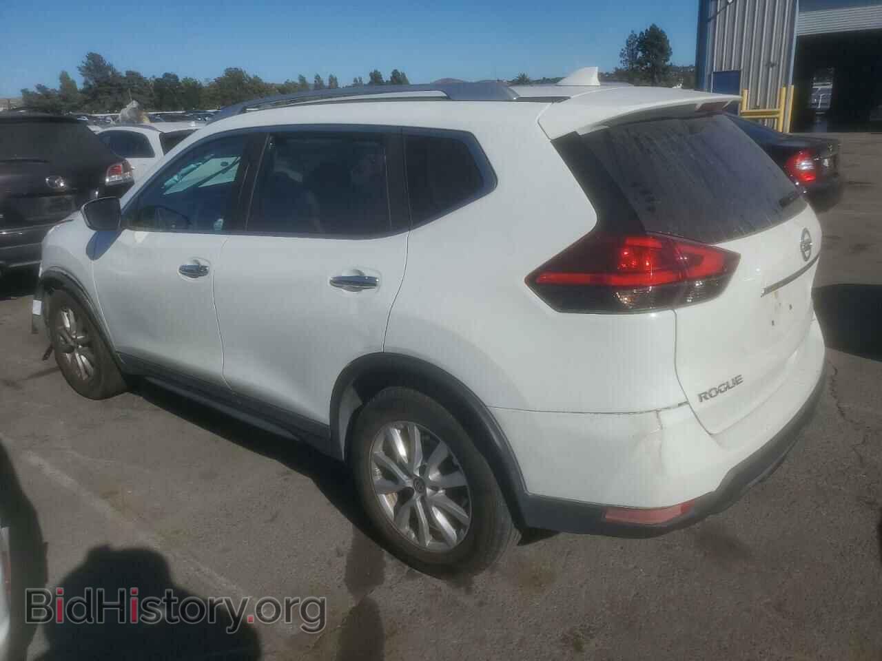 2017 NISSAN ROGUE - VIN: KNMAT2MT5HP585298 - Photo 2