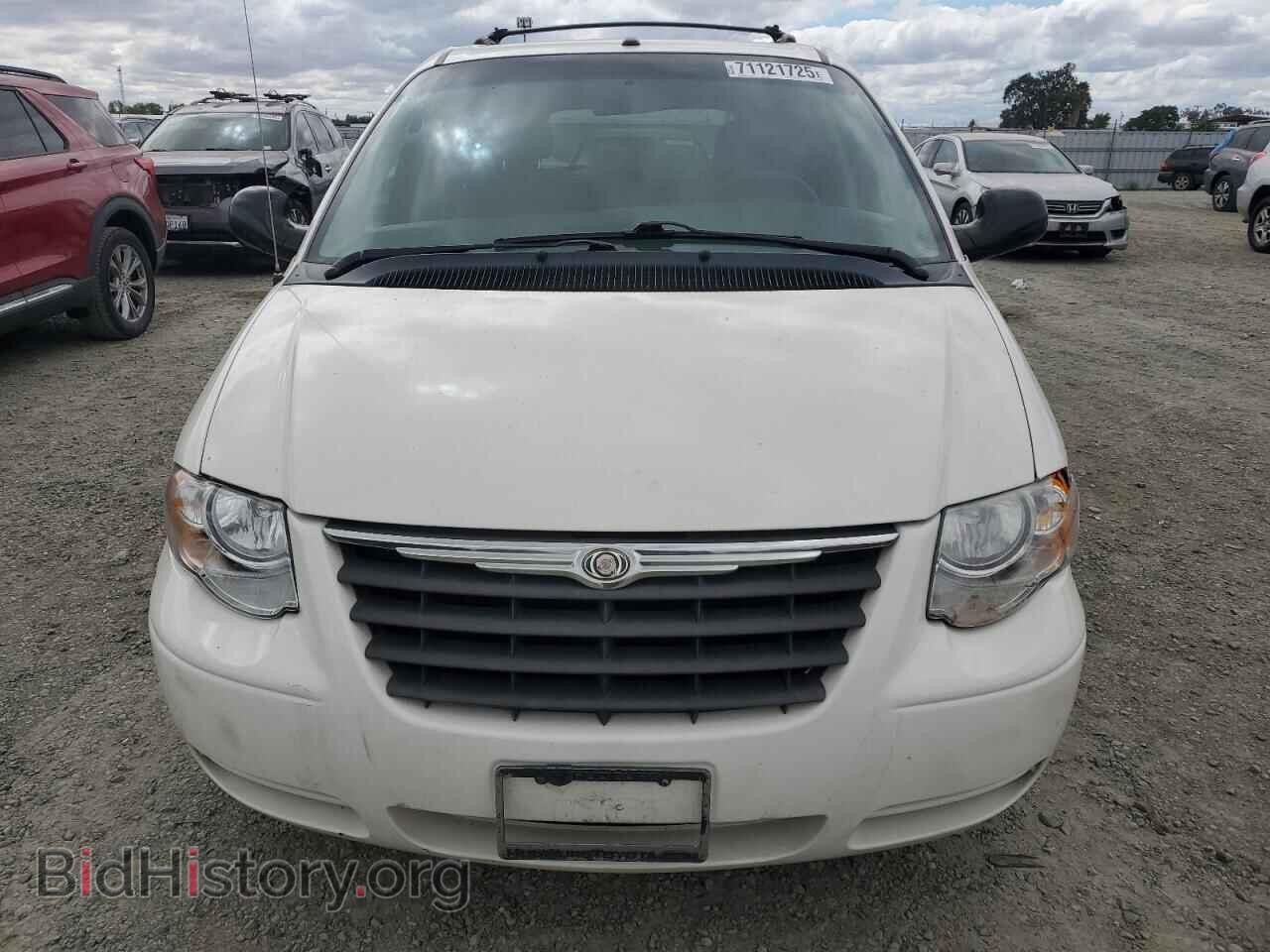 2006 CHRYSLER MINIVAN - VIN: 2A4GP44R06R690108 - Фото 5