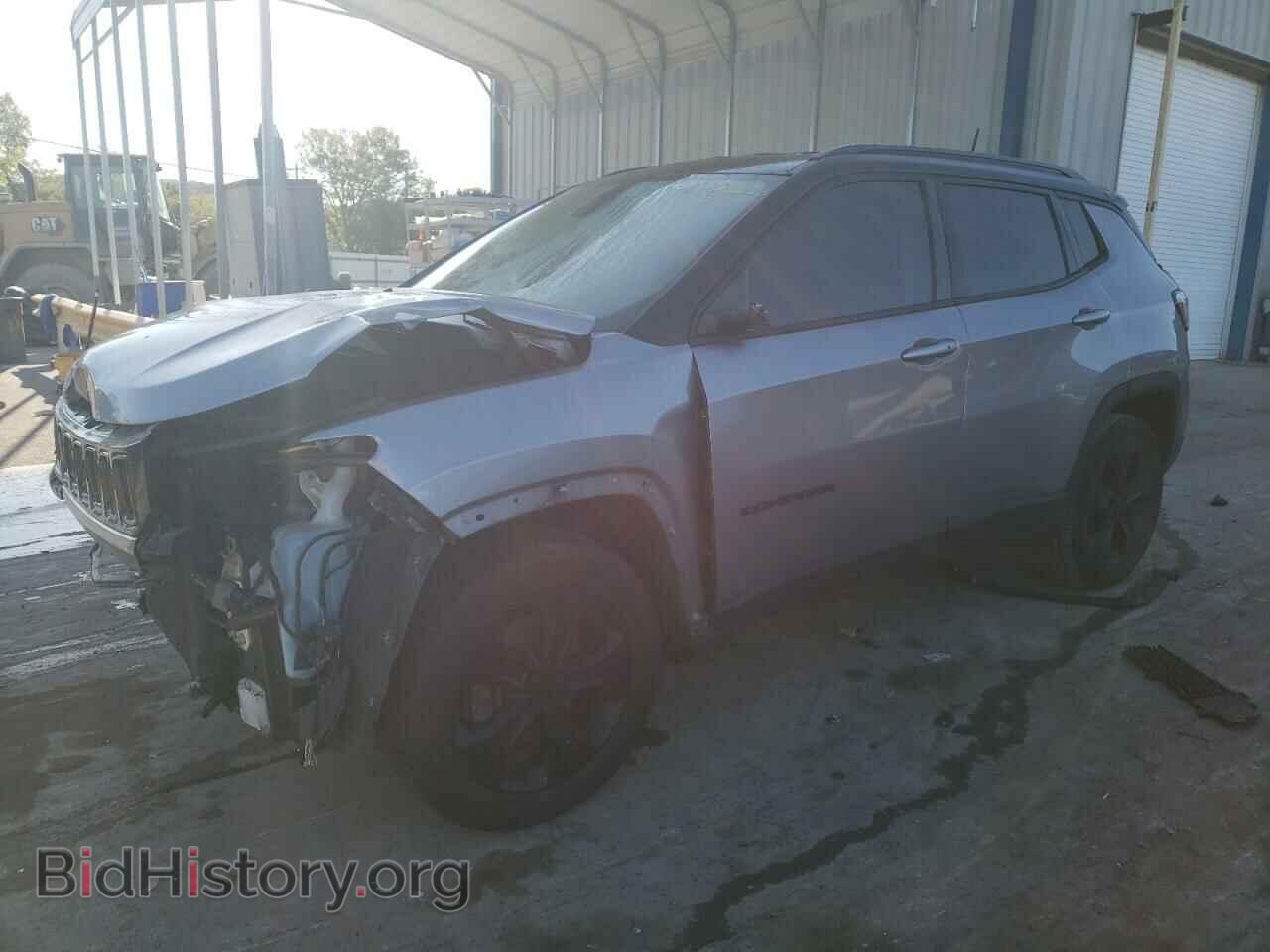 Фотография 3C4NJCBB8JT407202 - JEEP COMPASS 2018