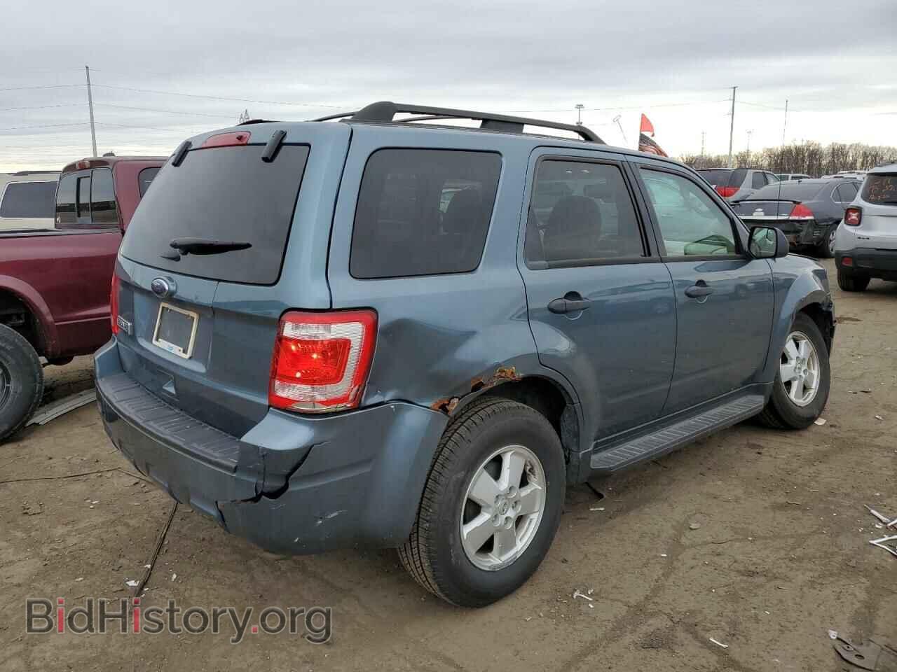 2011 FORD ESCAPE - VIN: 1FMCU9D72BKB45170 - Фото 3