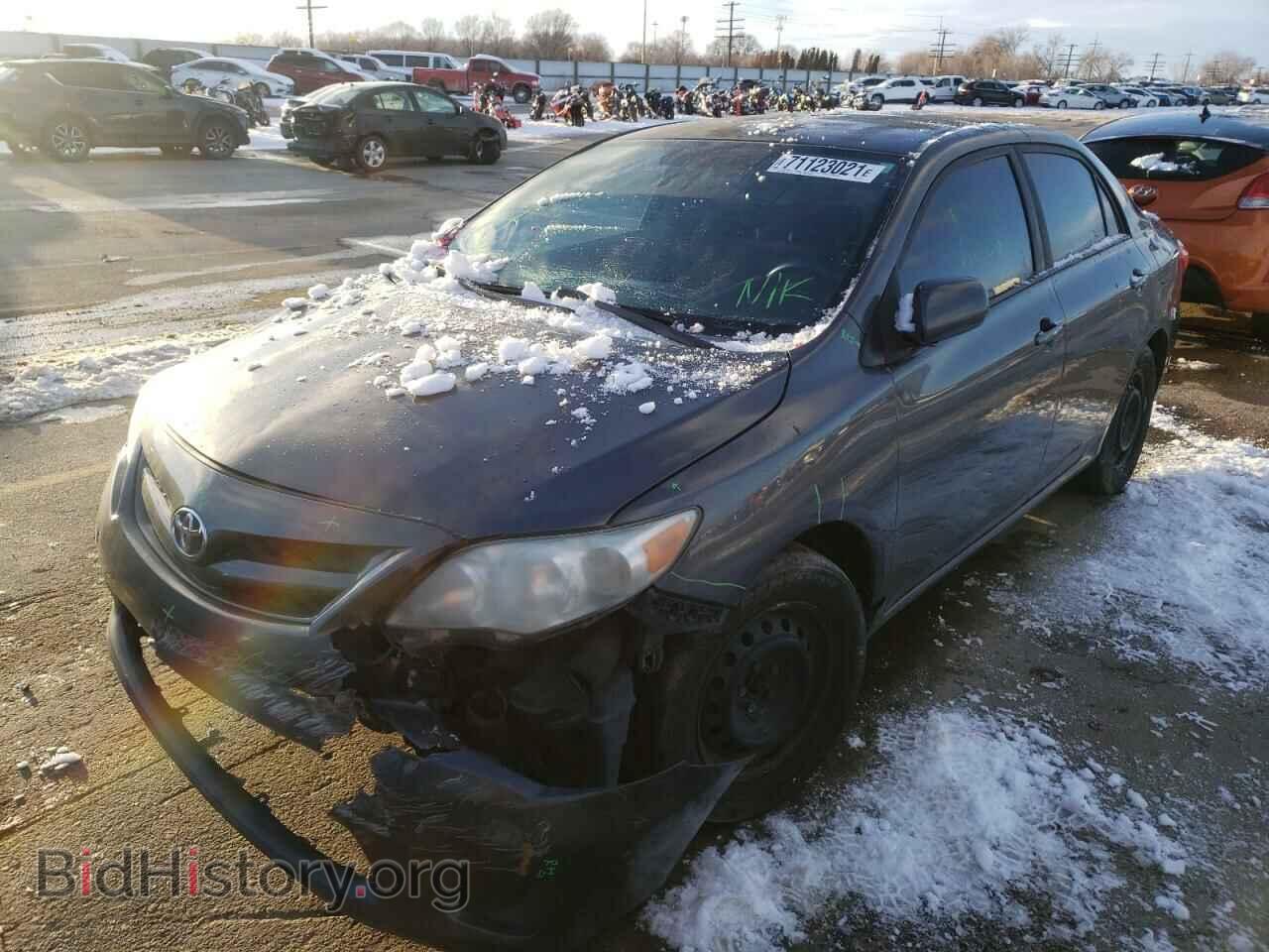 2011 TOYOTA COROLLA - VIN: 2T1BU4EE9BC567311 - Фото 2
