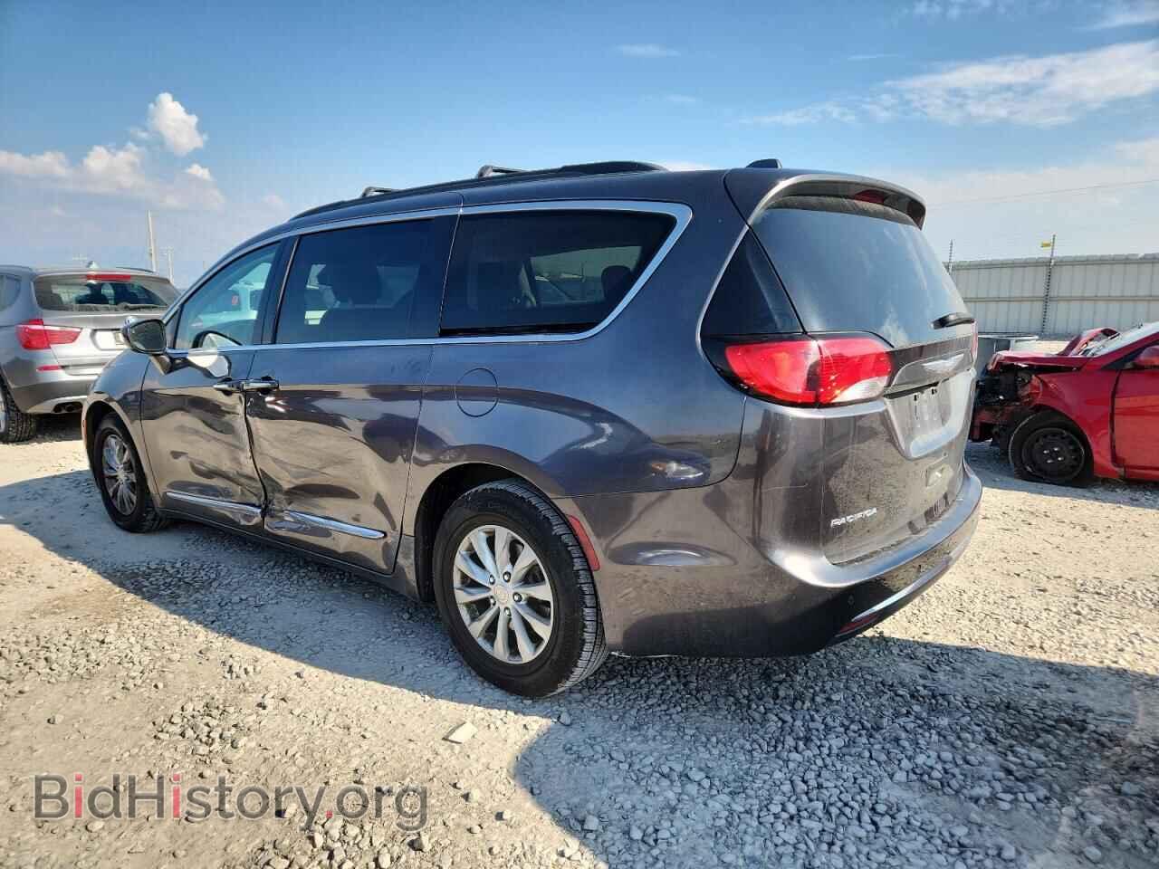 2017 CHRYSLER PACIFICA - VIN: 2C4RC1BG4HR526406 - Фото 2