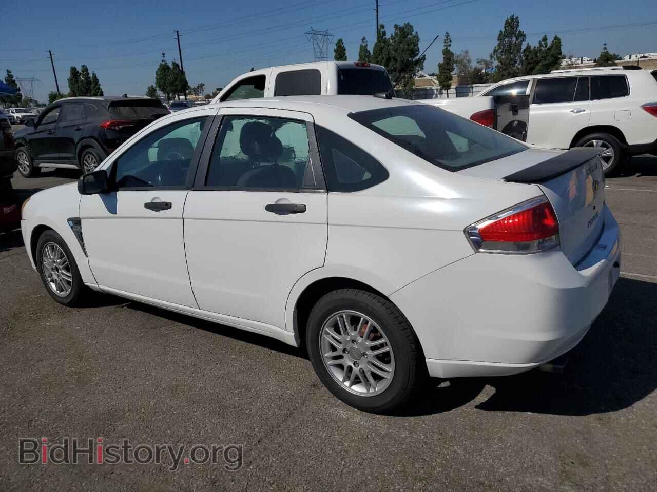 2008 FORD FOCUS - VIN: 1FAHP35N28W167401 - Фото 2