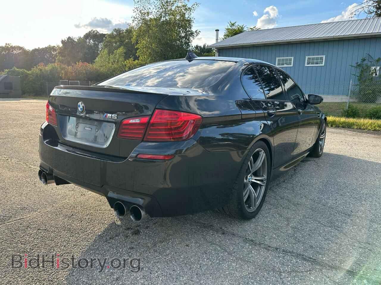 2014 BMW M5 - VIN: WBSFV9C52ED593327 - Photo 3