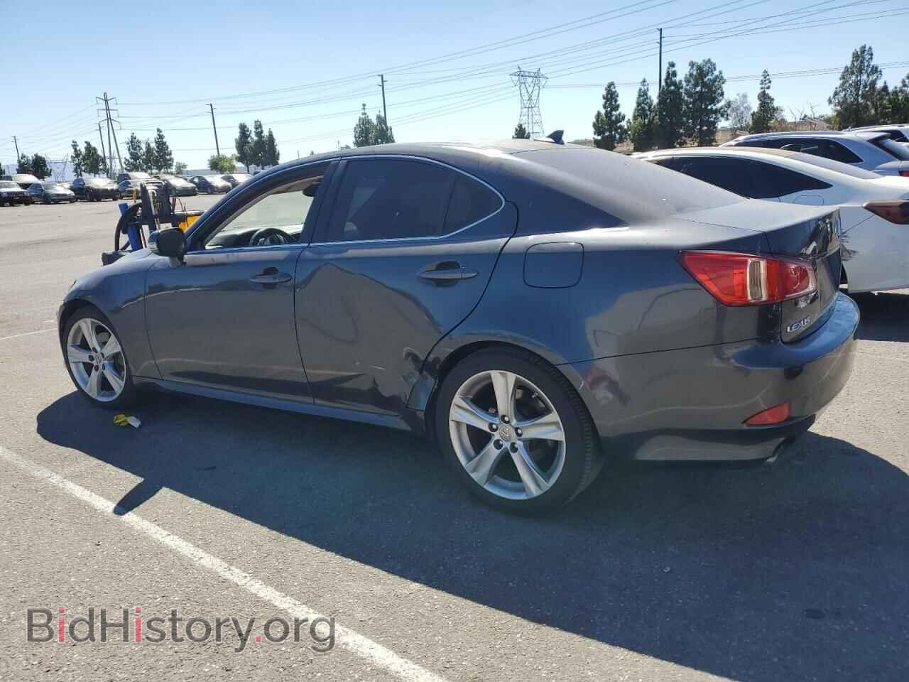 2011 LEXUS IS - VIN: JTHBF5C21B5135851 - Photo 2