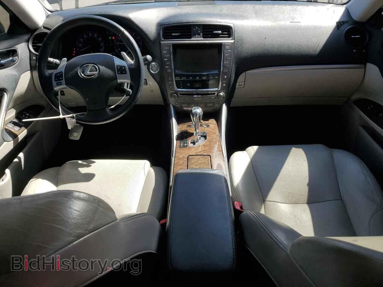 2011 LEXUS IS - VIN: JTHBF5C21B5135851 - Photo 8