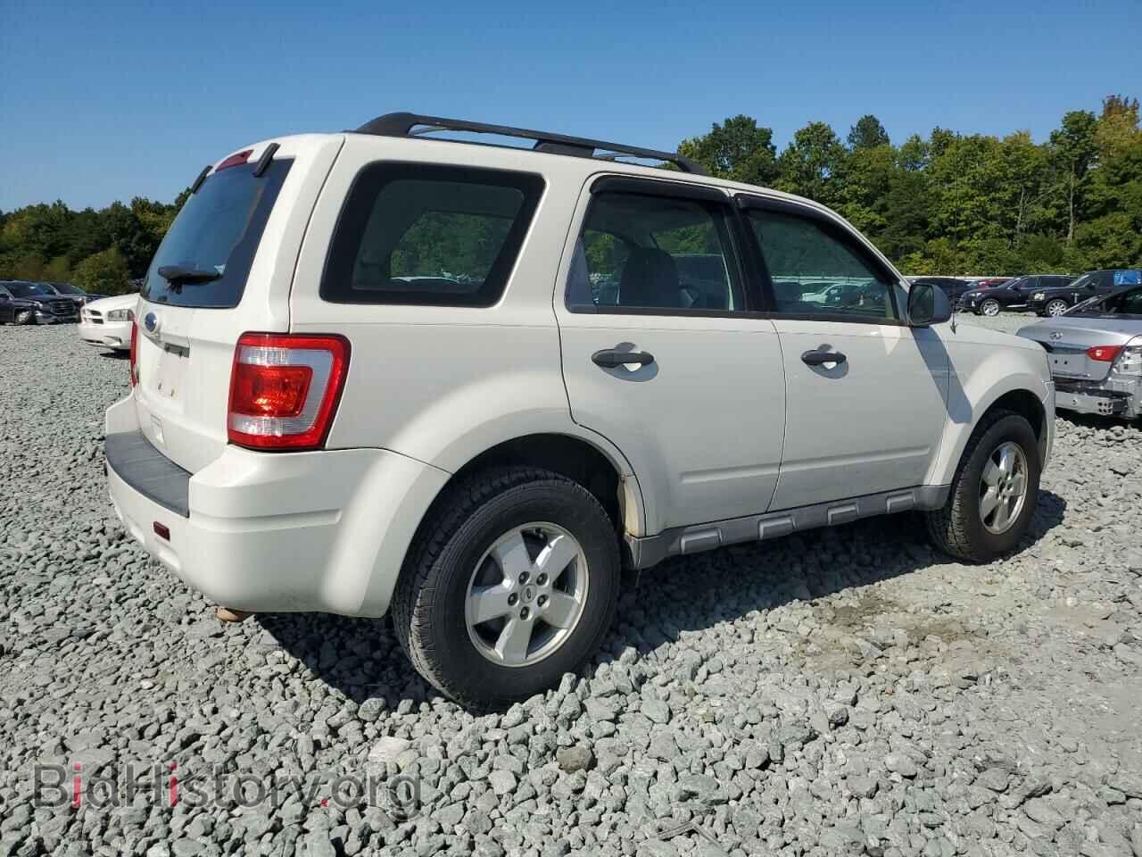 2010 FORD ESCAPE - VIN: 1FMCU0C75AKA04735 - Фото 3