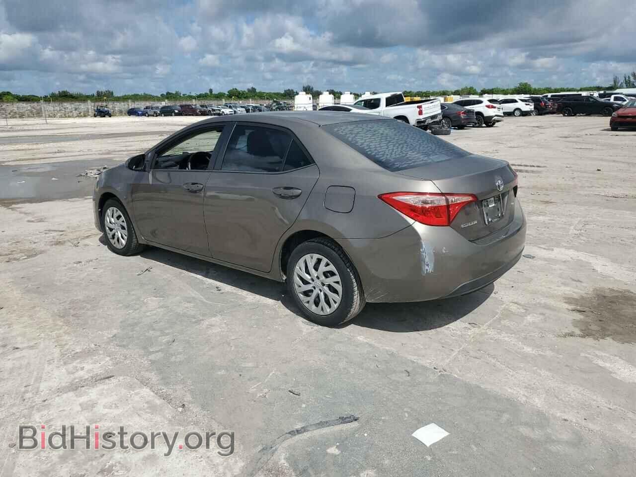 2018 TOYOTA COROLLA - VIN: 5YFBURHE9JP741126 - Фото 2