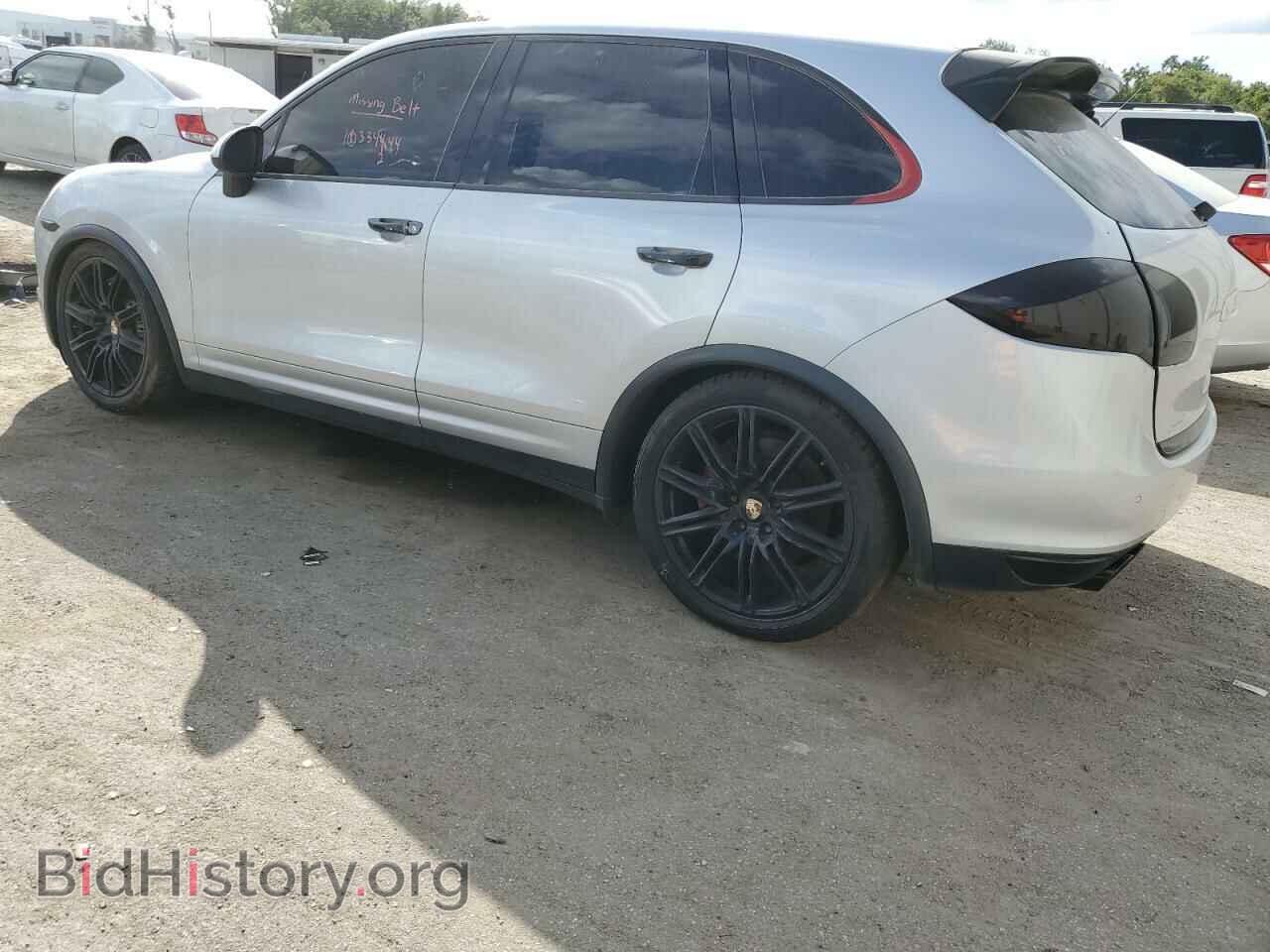 2012 PORSCHE CAYENNE - VIN: WP1AC2A29CLA81637 - Фото 2