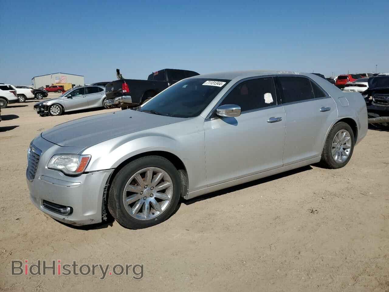 Фотография 2C3CCACG5CH266024 - CHRYSLER 300 2012