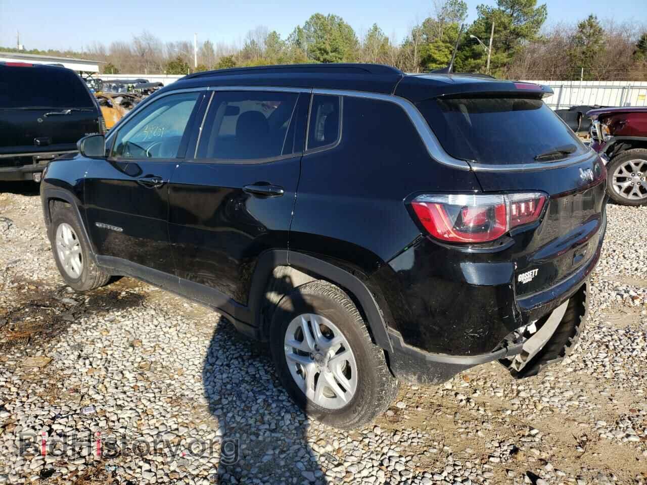 2019 JEEP COMPASS - VIN: 3C4NJCAB4KT762838 - Фото 3