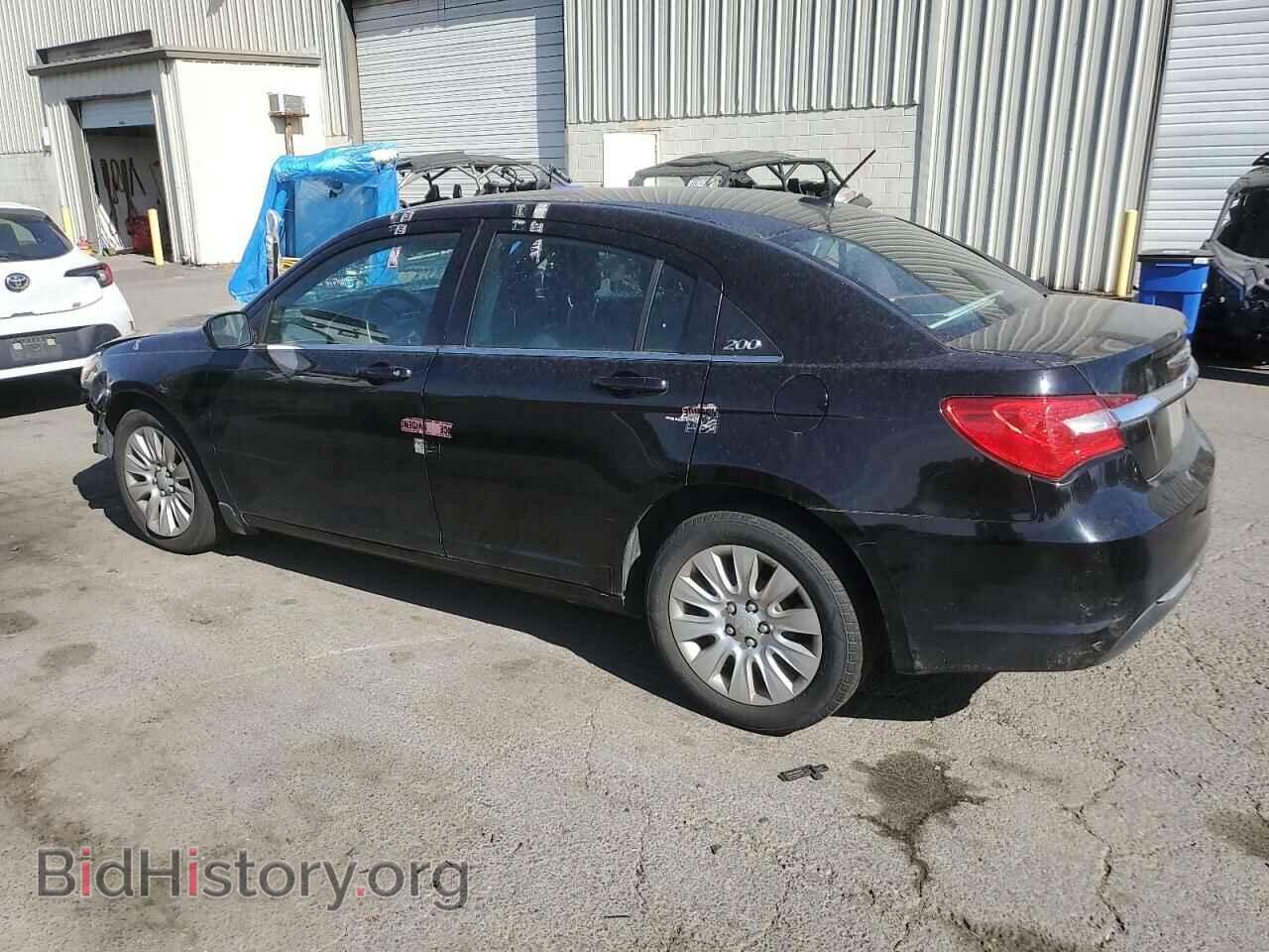 2013 CHRYSLER 200 - VIN: 1C3CCBAB9DN734584 - Фото 2