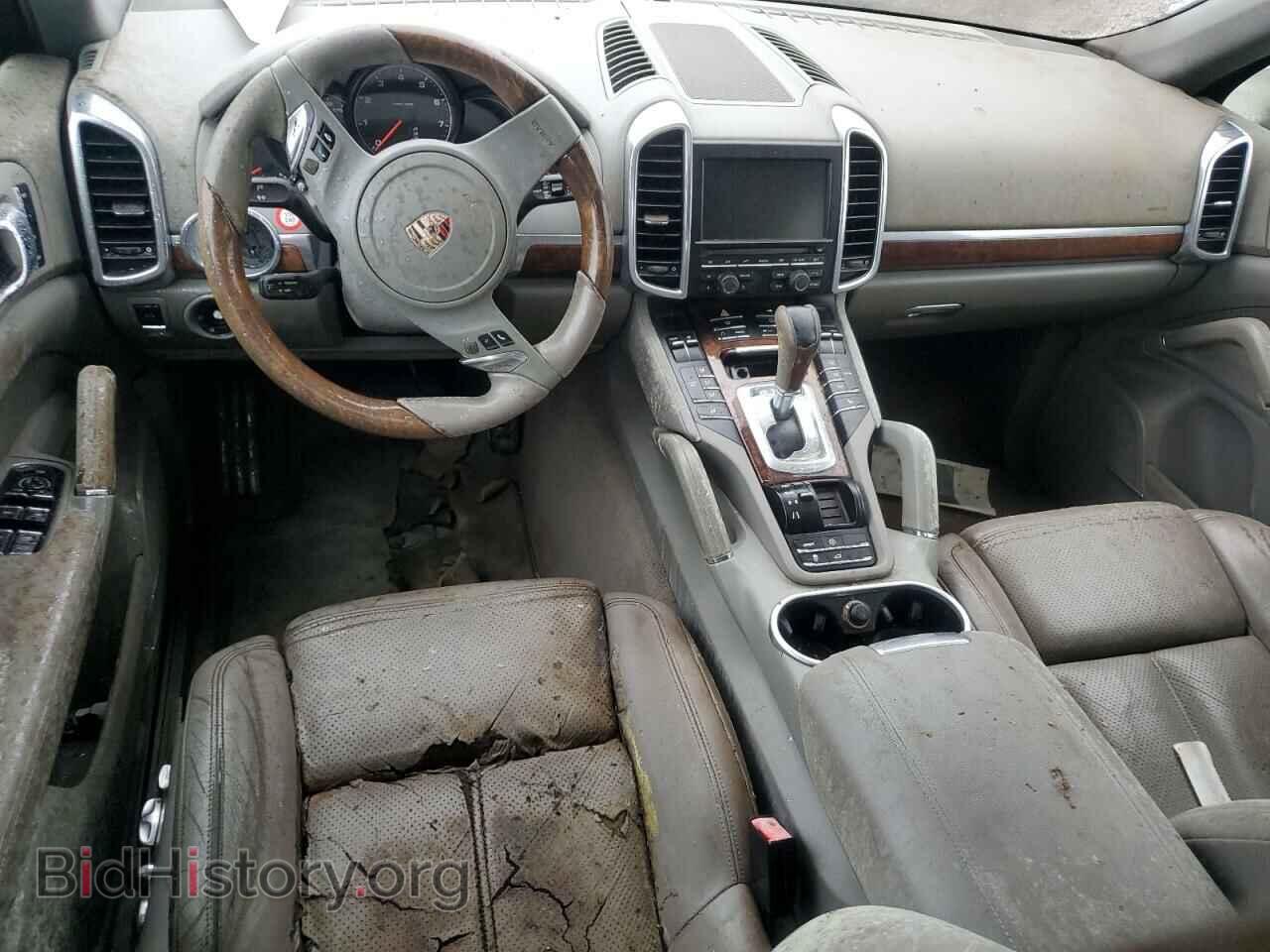 2011 PORSCHE CAYENNE - VIN: WP1AA2A23BLA00586 - Photo 8