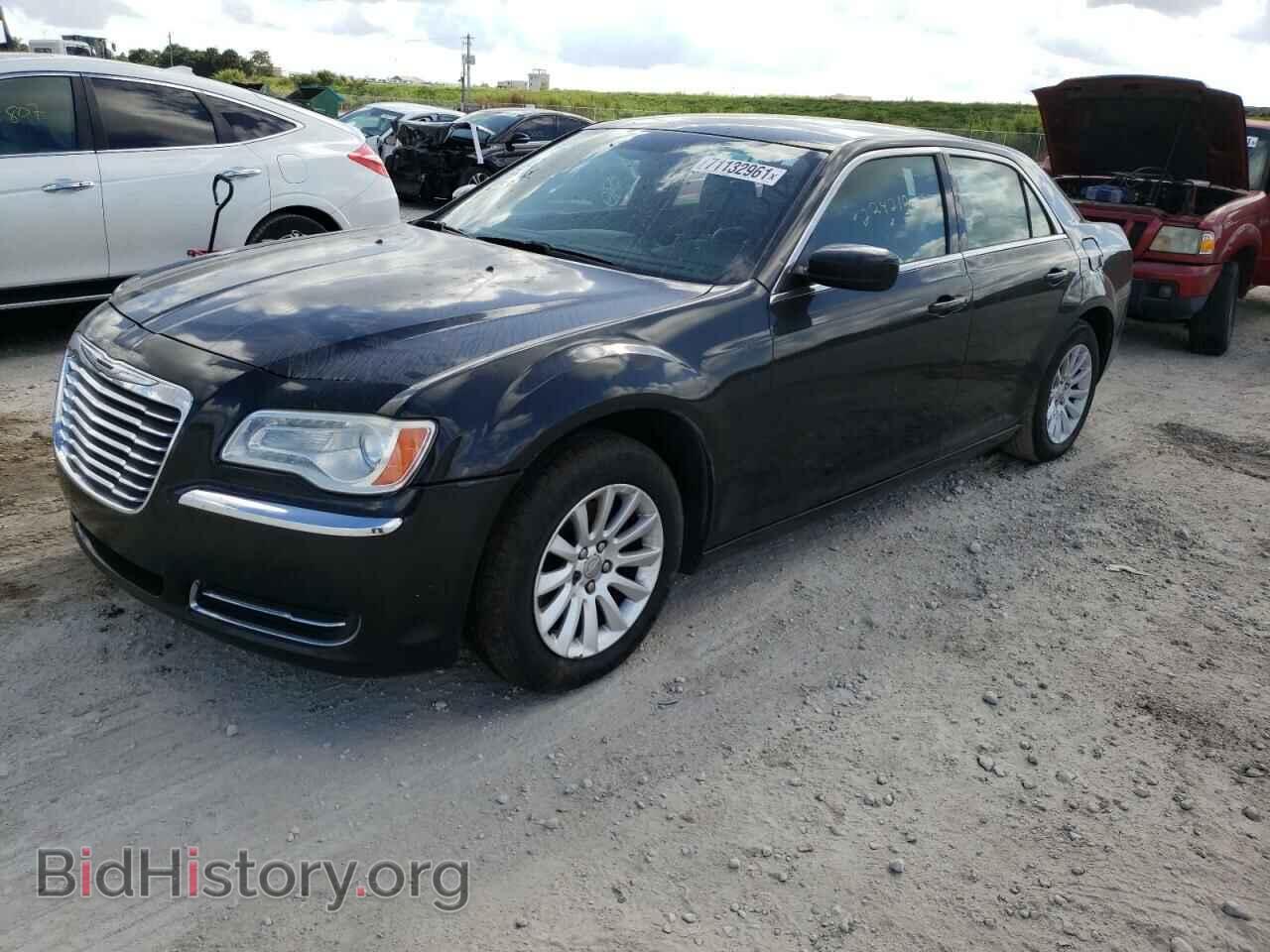 2011 CHRYSLER 300 - VIN: 2C3CA4CG8BH523344 - Фото 2