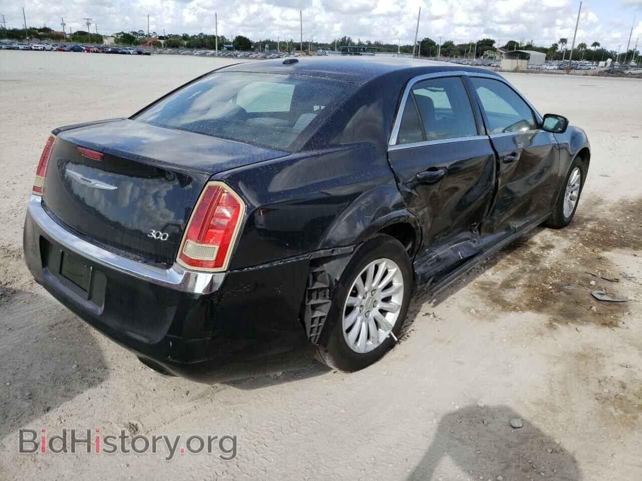 2011 CHRYSLER 300 - VIN: 2C3CA4CG8BH523344 - Фото 4
