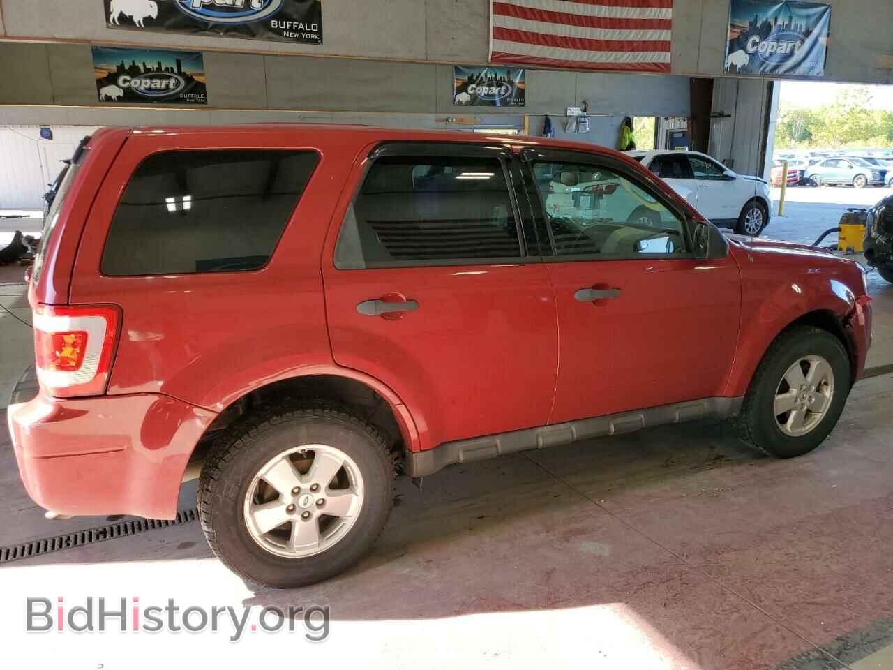2011 FORD ESCAPE - VIN: 1FMCU0C75BKC16343 - Фото 3