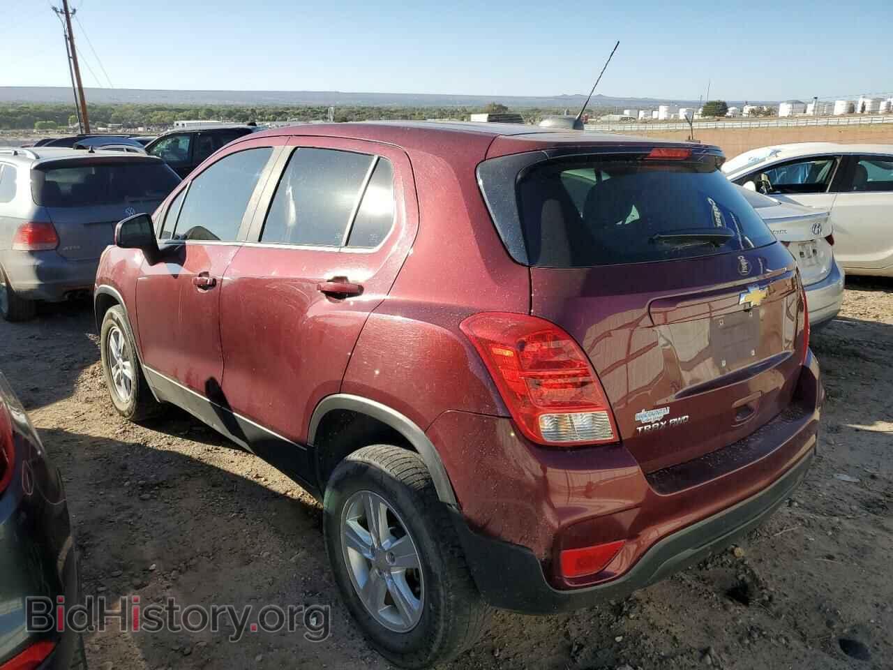 2017 CHEVROLET TRAX - VIN: 3GNCJNSB3HL185267 - Фото 2