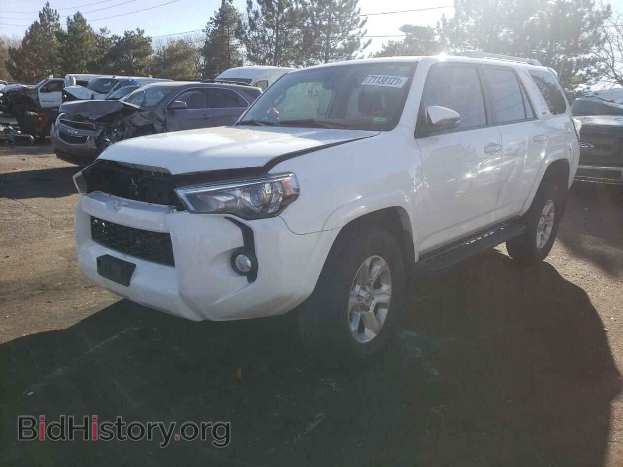 2014 TOYOTA 4RUNNER - VIN: JTEBU5JR4E5197901 - Фото 2