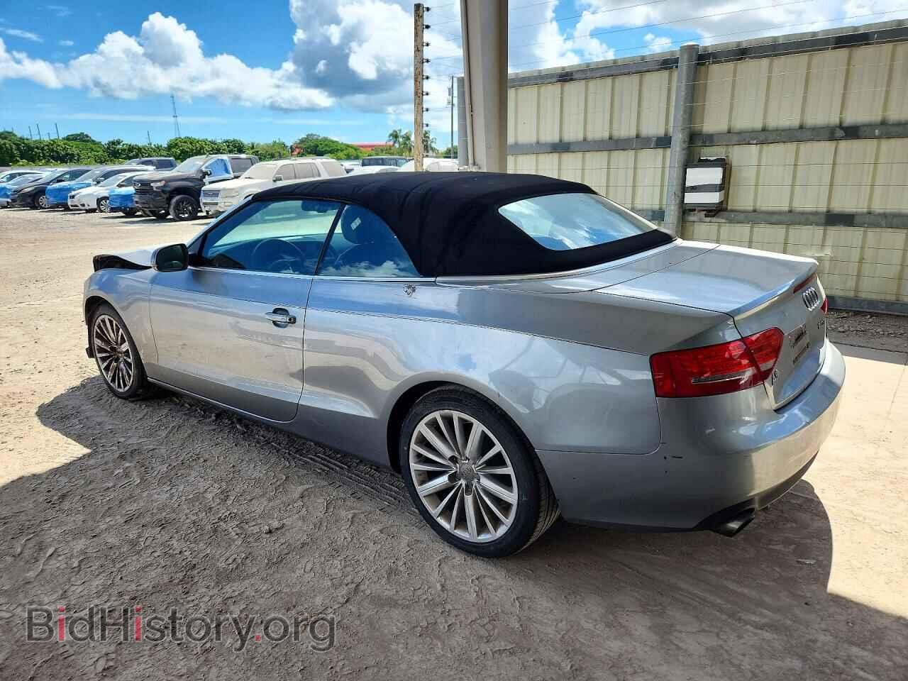 2011 AUDI A5 - VIN: WAUJFAFH5BN016204 - Photo 2