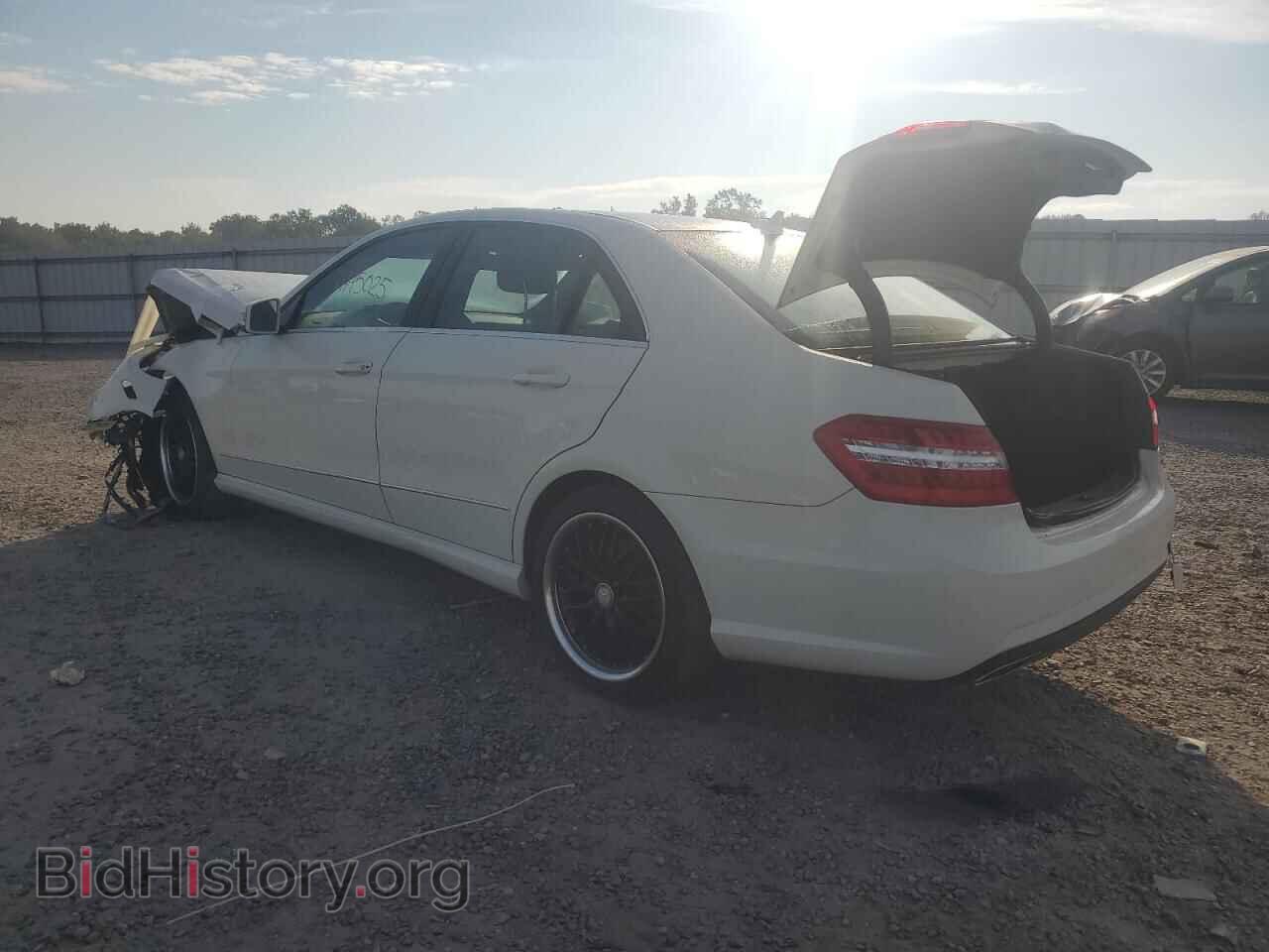 2011 MERCEDES-BENZ E-CLASS - VIN: WDDHF8HB4BA323475 - Фото 2