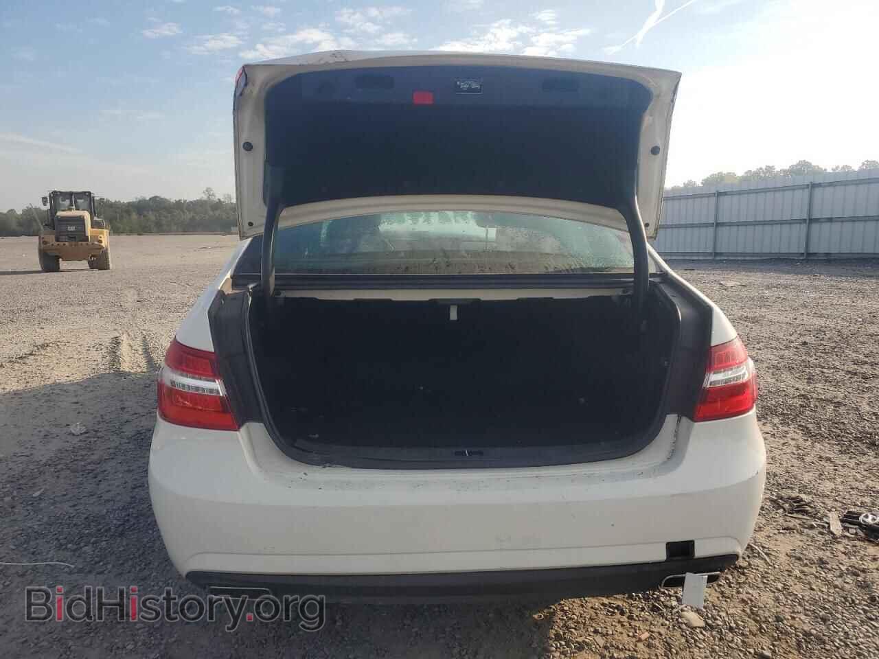 2011 MERCEDES-BENZ E-CLASS - VIN: WDDHF8HB4BA323475 - Фото 6
