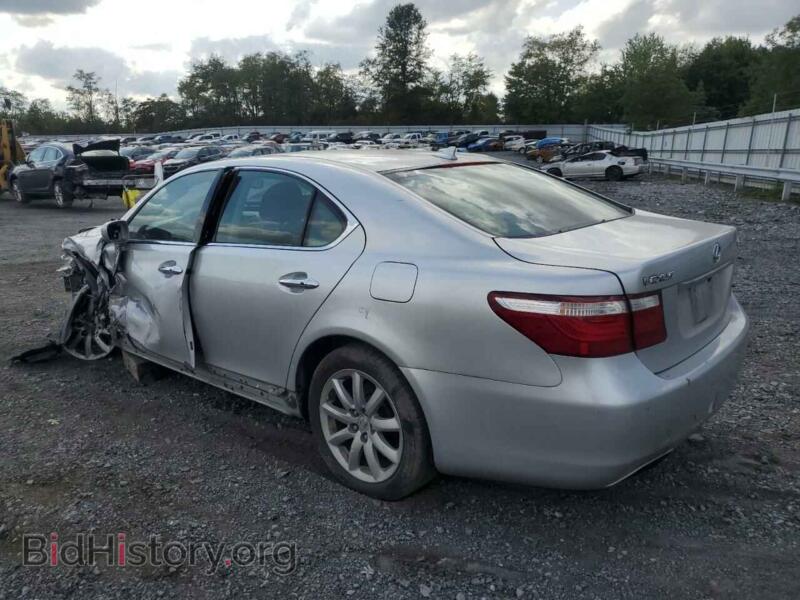 2008 Lexus LS460 (VIN JTHBL46F185071689) — фото 2 из 12