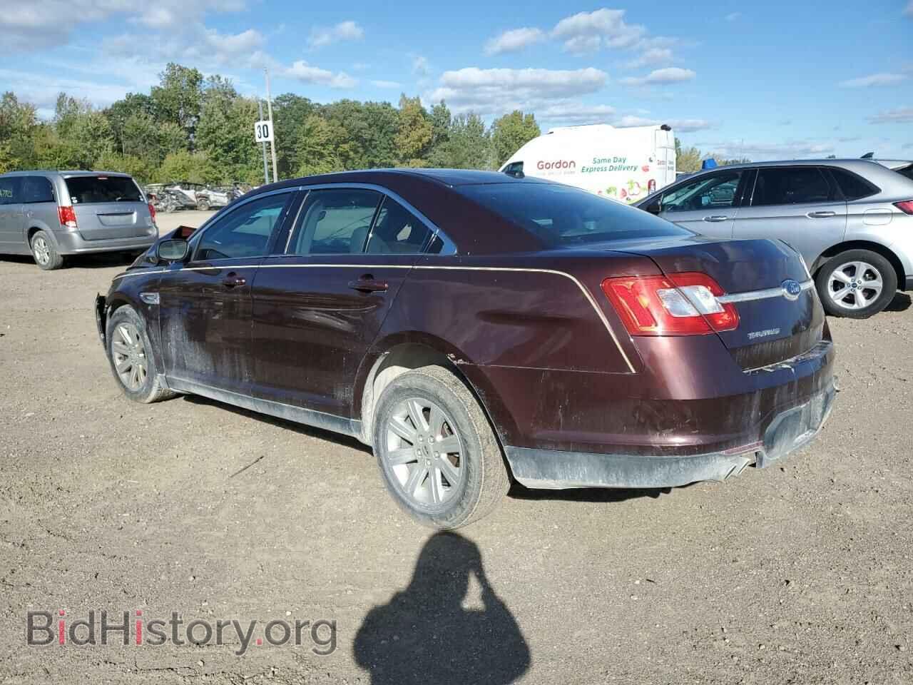 2010 FORD TAURUS - VIN: 1FAHP2DW0AG132232 - Фото 2