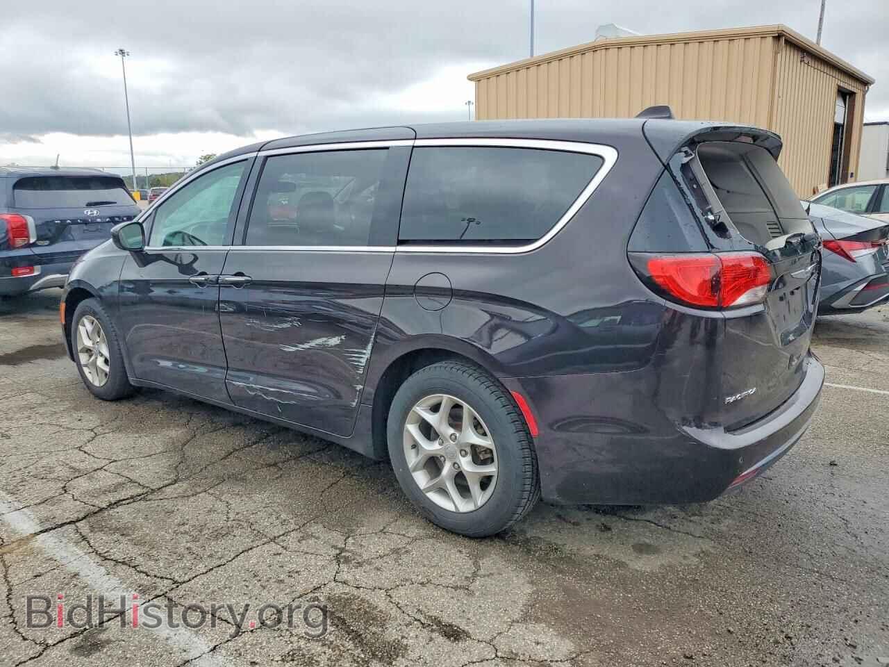 2018 CHRYSLER PACIFICA - VIN: 2C4RC1FG2JR294064 - Фото 2
