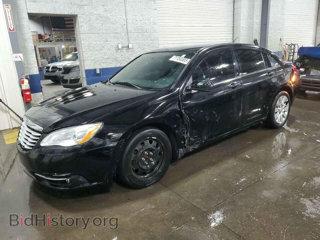 Фотография 1C3CCBAB3DN641947 - CHRYSLER 200 2013