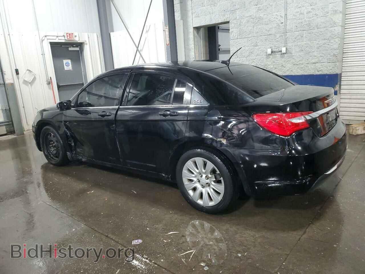 2013 CHRYSLER 200 - VIN: 1C3CCBAB3DN641947 - Фото 2