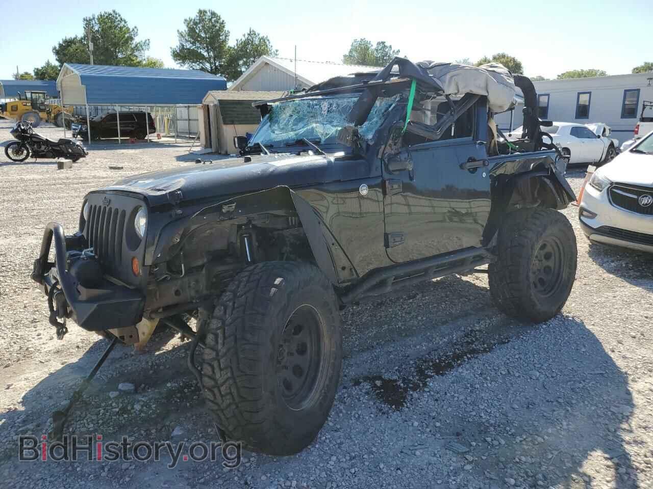 Photo 1J4AA2D11BL556314 - JEEP WRANGLER 2011