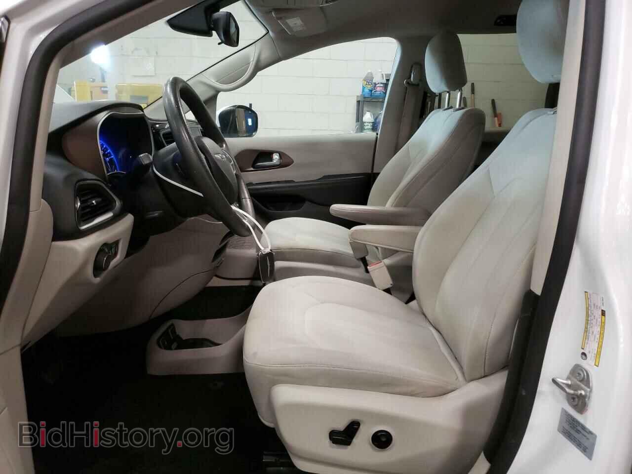 2017 CHRYSLER PACIFICA - VIN: 2C4RC1DG2HR572622 - Фото 7