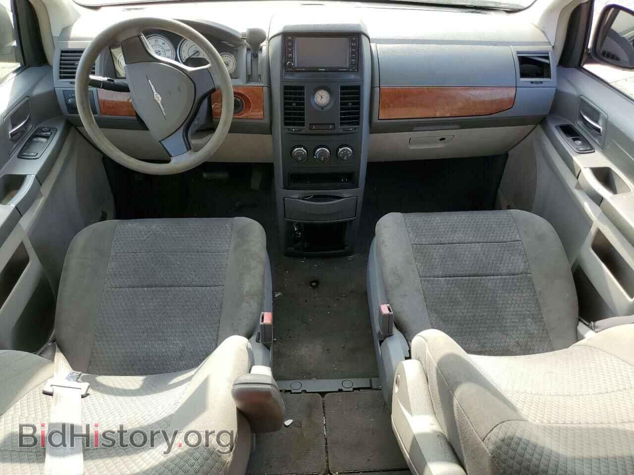 2008 CHRYSLER MINIVAN - VIN: 2A8HR44H48R746798 - Фото 8