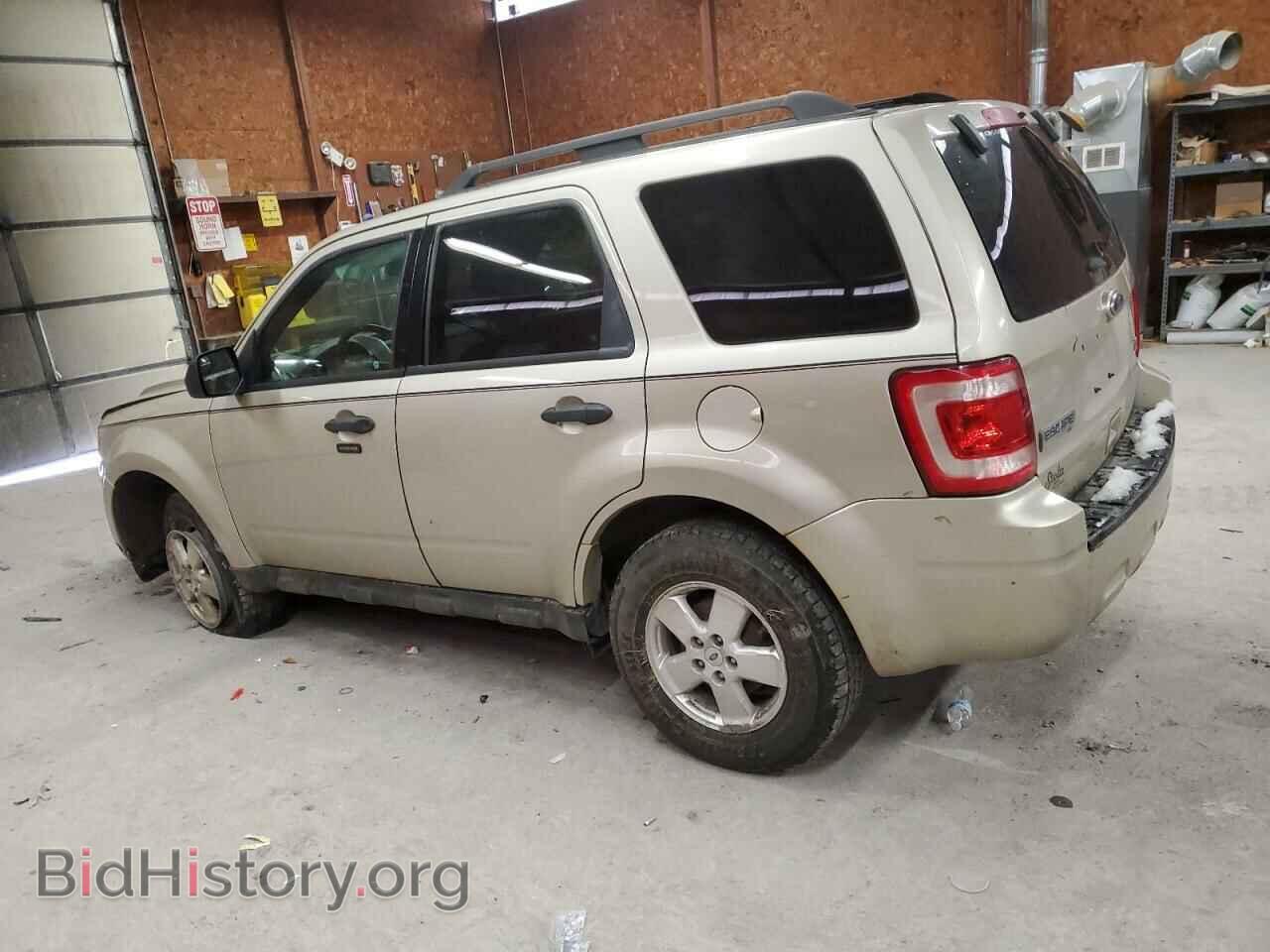 2011 FORD ESCAPE - VIN: 1FMCU9DG1BKC61461 - Фото 2