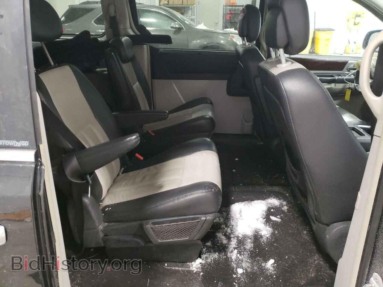 2010 CHRYSLER MINIVAN - VIN: 2A4RR8DX8AR456591 - Фото 6