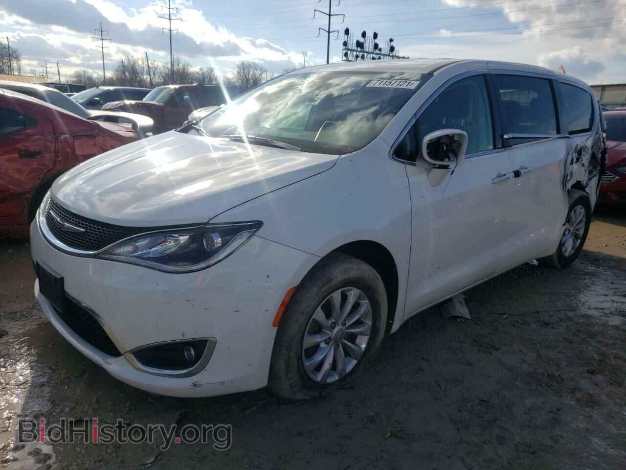 2019 CHRYSLER PACIFICA - VIN: 2C4RC1FG7KR549258 - Photo 2