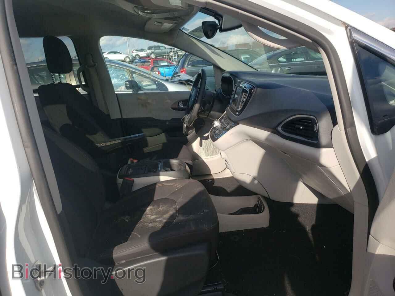 2019 CHRYSLER PACIFICA - VIN: 2C4RC1FG7KR549258 - Photo 5