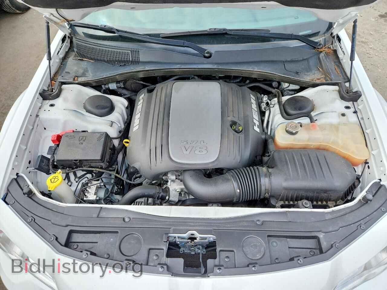 2019 CHRYSLER 300 - VIN: 2C3CCAPT9KH679702 - Фото 11