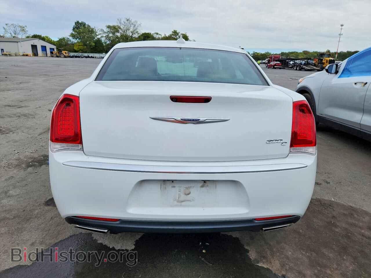 2019 CHRYSLER 300 - VIN: 2C3CCAPT9KH679702 - Фото 6