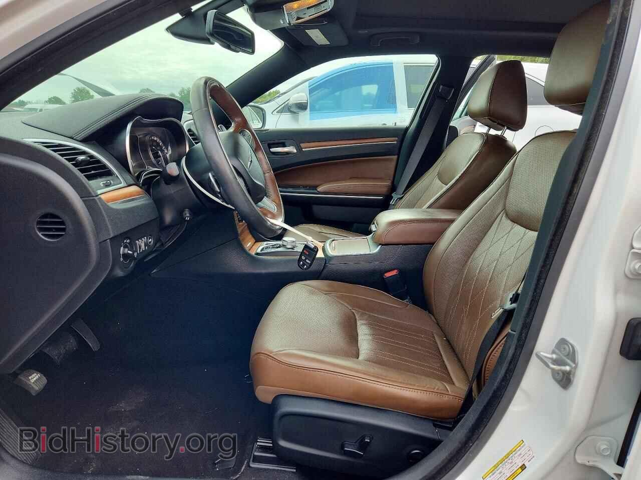 2019 CHRYSLER 300 - VIN: 2C3CCAPT9KH679702 - Фото 7