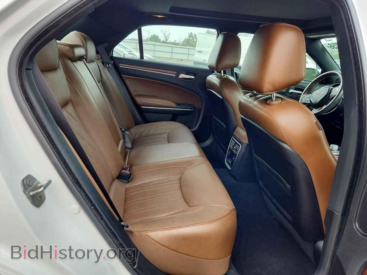 2019 CHRYSLER 300 - VIN: 2C3CCAPT9KH679702 - Фото 10