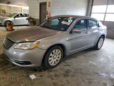 2013 Chrysler 200 200 LX, серебристый — VIN 1C3CCBAB6DN640355, Copart